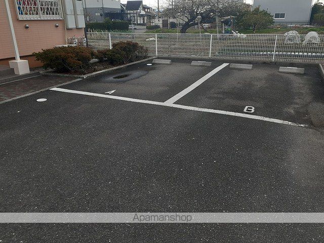 【羽島郡笠松町中野のアパートの写真】