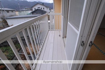 ハイツ中野[3LDK/68.5m2]のバルコニー