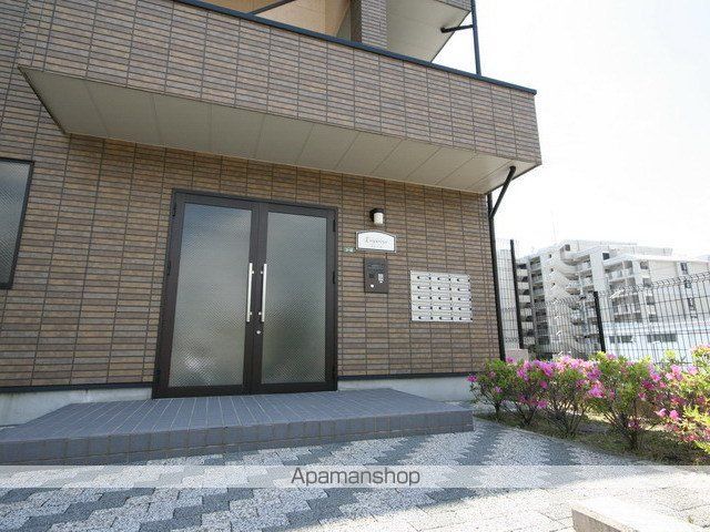 アンプルール クレールの玄関写真