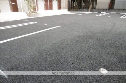 グランメゾン[1LDK/36.66m2]の駐車場