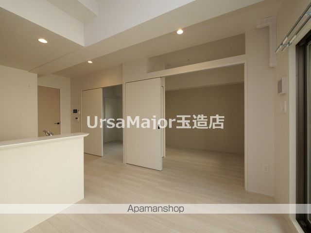 コンフォリア・リヴ大阪本町の内装写真