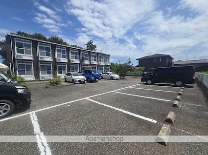 レオパレスプレミール[1K/19.87m2]の駐車場1