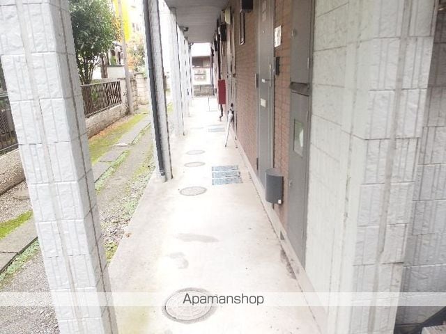 道灌山フラッツの玄関写真