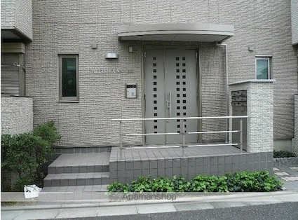 パレルモ　アネックス[1DK/33.75m2]のエントランス1