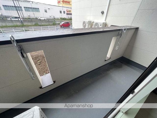 メニーズコート西宮の沢タウンD棟の内装写真