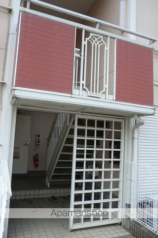 グリーンフル根来の玄関写真