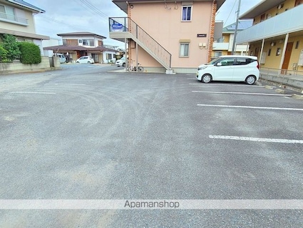 ＷｅｌｌＶｉｌｌａ　笠原[1K/27.08m2]の駐車場1