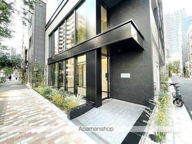 ベルファース八丁堀WESTの玄関写真