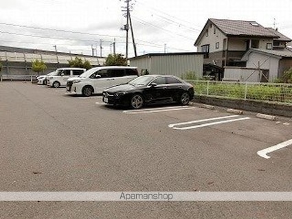 アバンツァートメゾン[1LDK/46.08m2]の駐車場2