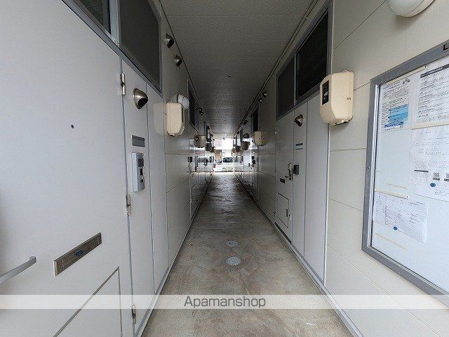レオパレスCHAMBRE Nの玄関写真