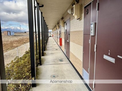 レオパレスルアラルあづみ野[1K/23.18m2]の共用部5