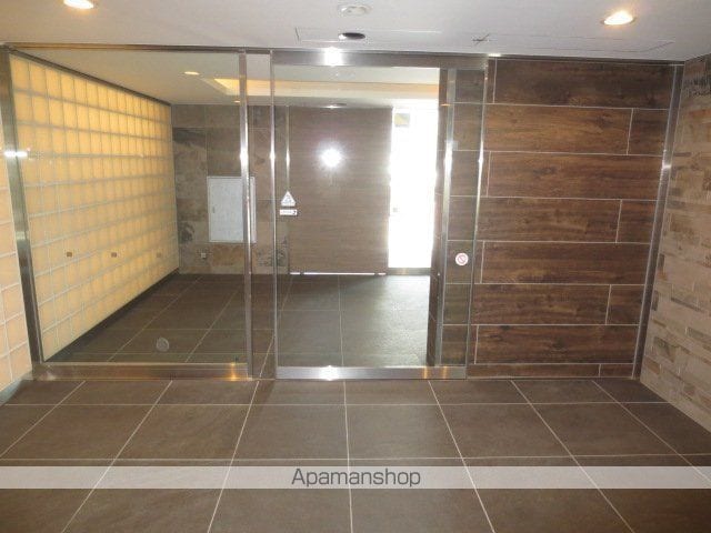 AZEST田無の玄関写真