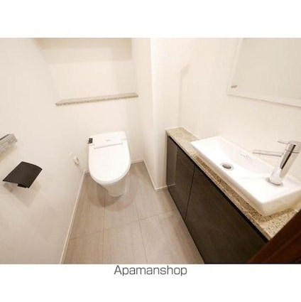 コンフォリア新宿イーストサイドタワー[1LDK/55.47m2]のトイレ