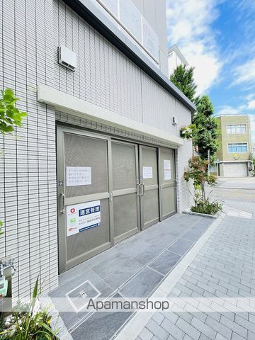FLAIR丸の内の玄関写真