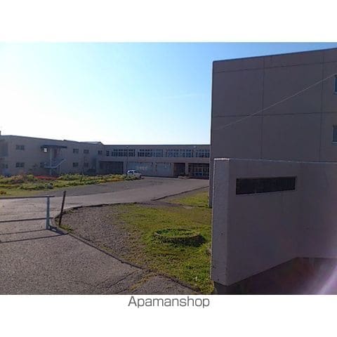 ＪＲ根室本線 釧路駅 バス乗車時間：20分 最寄りバス停で下車 徒歩1分 1階建 築52年の周辺写真