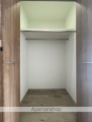 OSTROの内装写真