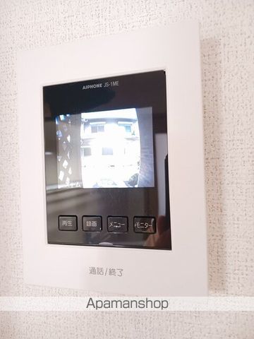 トラスト コートの内装写真