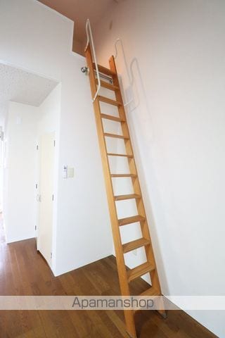 ファシーネ野村深田町の内装写真
