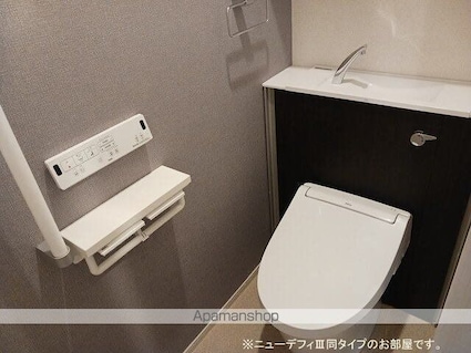 ヴェルドミール[2DK/40.65m2]のトイレ