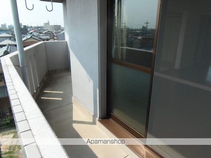 ブルージュ[2LDK/52.8m2]のバルコニー