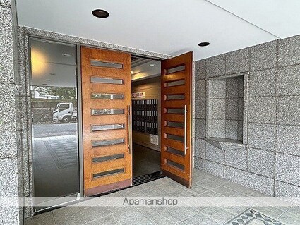 広島県広島市南区松川町[1K/35.77m2]のエントランス2