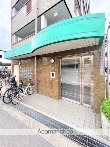 エミネンスパレスの玄関写真