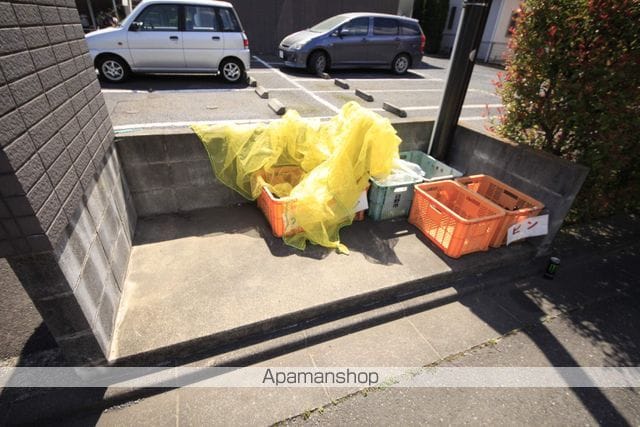 detached 東京都日野市新町４丁目21-10

地図を見る