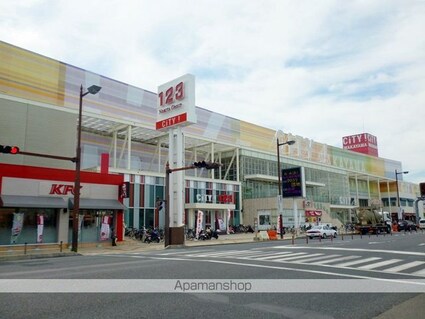和歌山県和歌山市本町９丁目[2DK/45.72m2]の周辺1