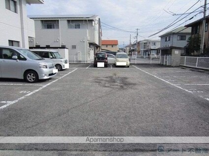 田村マンション[3DK/63.18m2]の駐車場