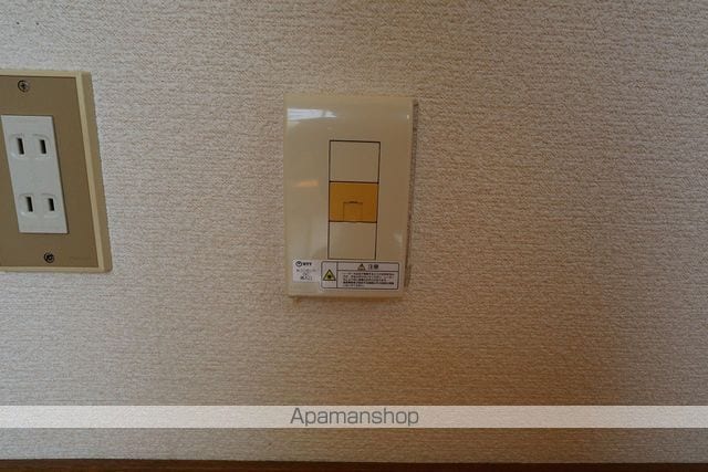 レヴール綾田A棟の内装写真