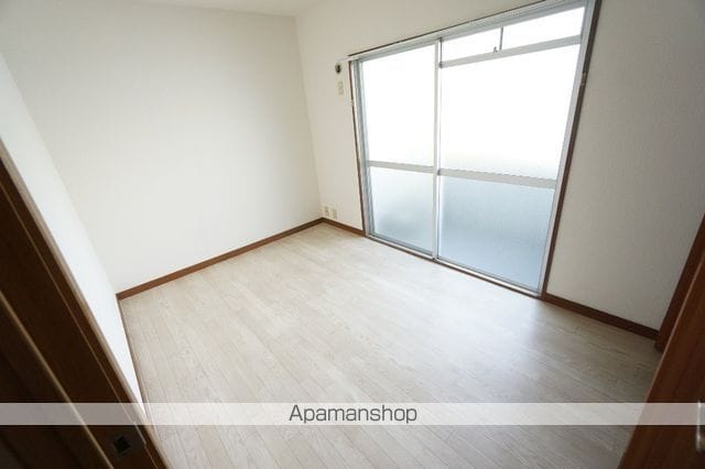 グリーンタウン東香里マンションA棟の内装写真