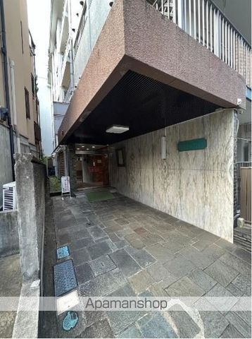 四谷グリーンマンションの外観写真