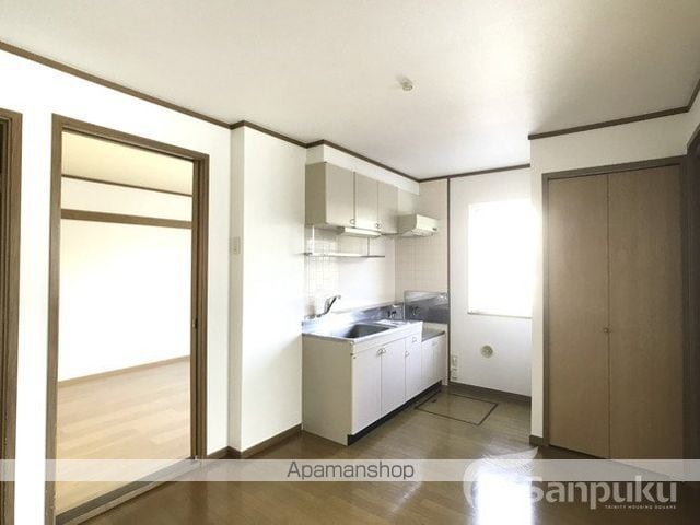 ドリームハイツ垣生 Aの内装写真