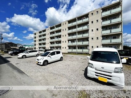 岡山県倉敷市真備町有井[2K/33.51m2]の駐車場1