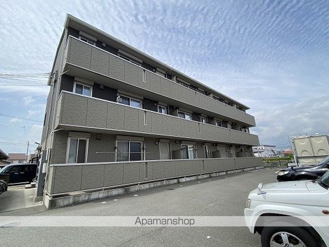 ラベニールの外観写真