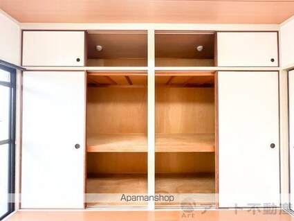 西石井ハイツ[2LDK/59.78m2]の収納