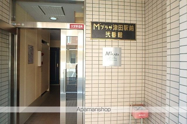 M’PLAZA津田駅前弐番館の玄関写真