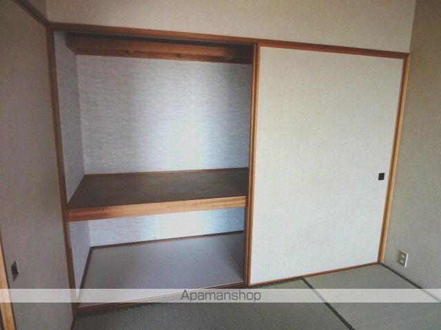 コスモロイヤル東苗穂B棟の内装写真