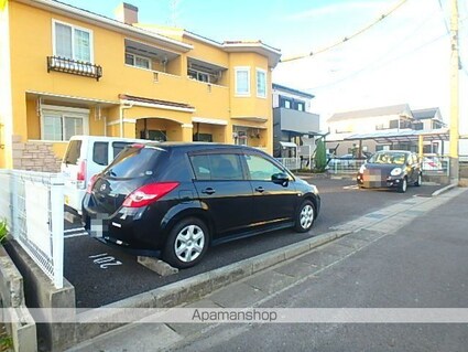 クリアランス　ハウス[1LDK/48.19m2]の駐車場2