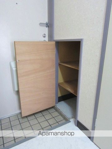 エクセレント・マンションの内装写真