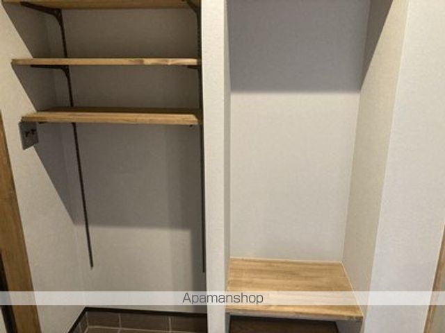 フォータウン A棟の内装写真