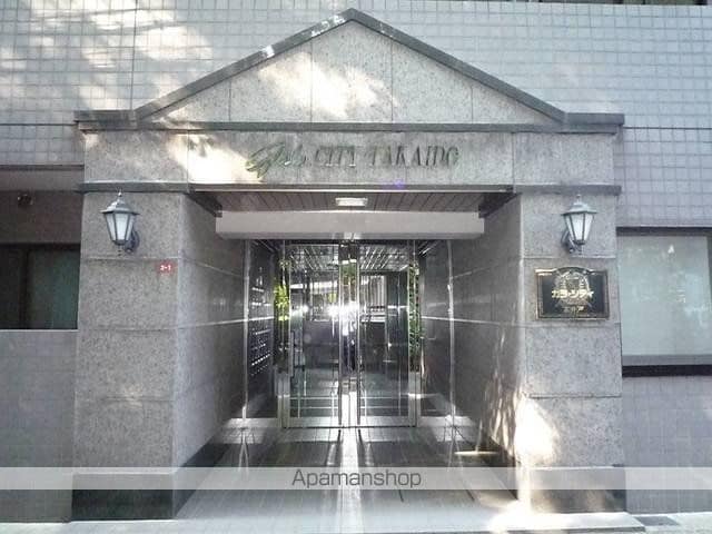 ガラ・シティ高井戸の玄関写真