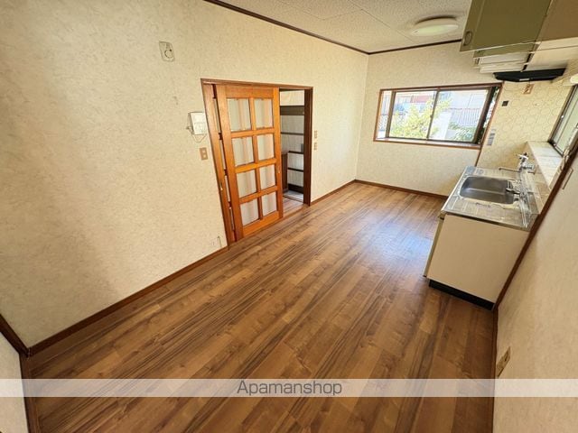 上四条戸建ての内装写真