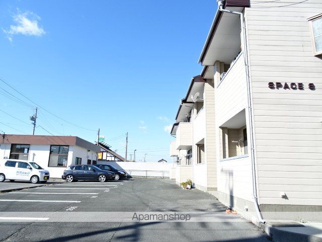 スペース8の外観写真