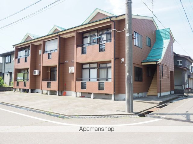 コスモパークの外観写真