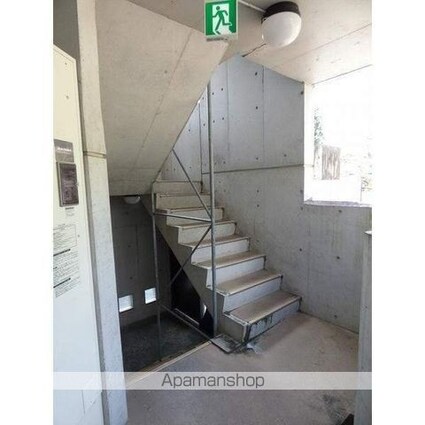岐阜県岐阜市野一色８丁目[1R/27.99m2]の共用部2