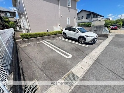 アイネ　パウゼ[2LDK/51.67m2]の駐車場