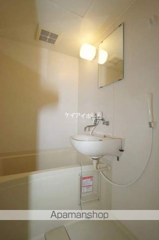 レオパレスヴィラニシオカの内装写真
