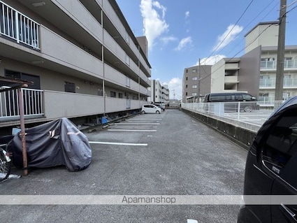 アスシャルマン野洲[3LDK/60m2]の駐車場