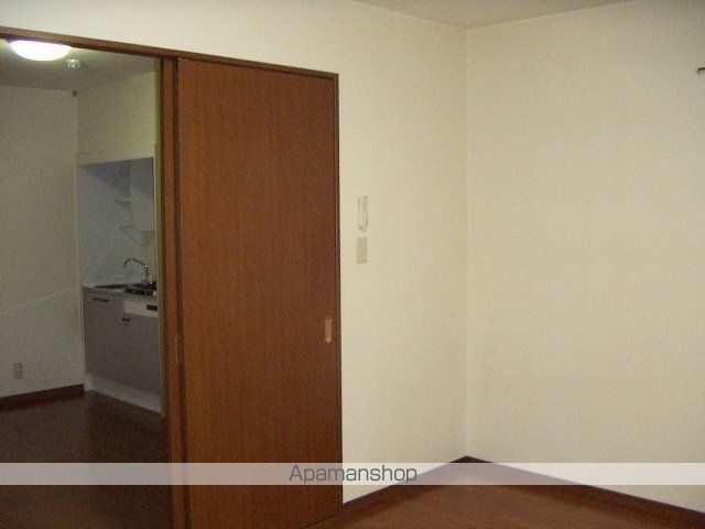 アンプルール フェール REALIFEの内装写真